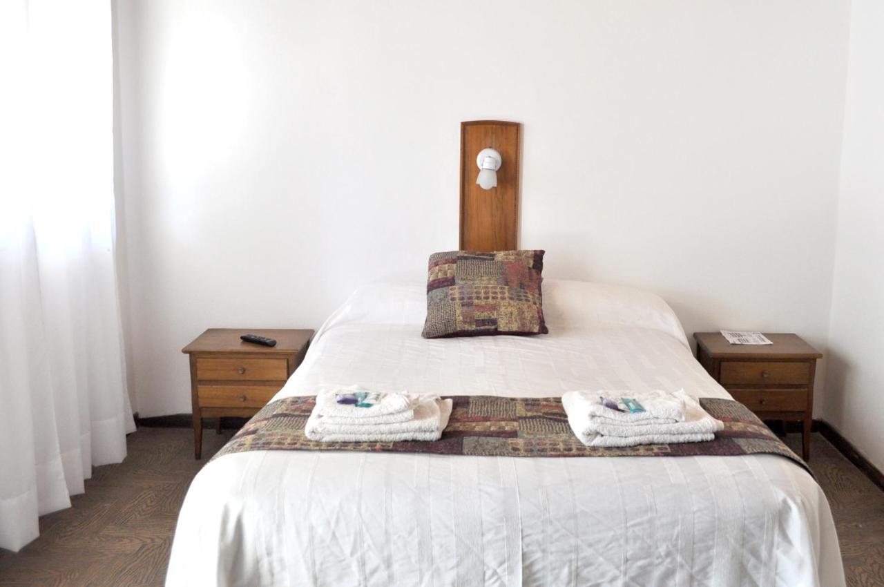 Hotel Venezia Necochea Bagian luar foto